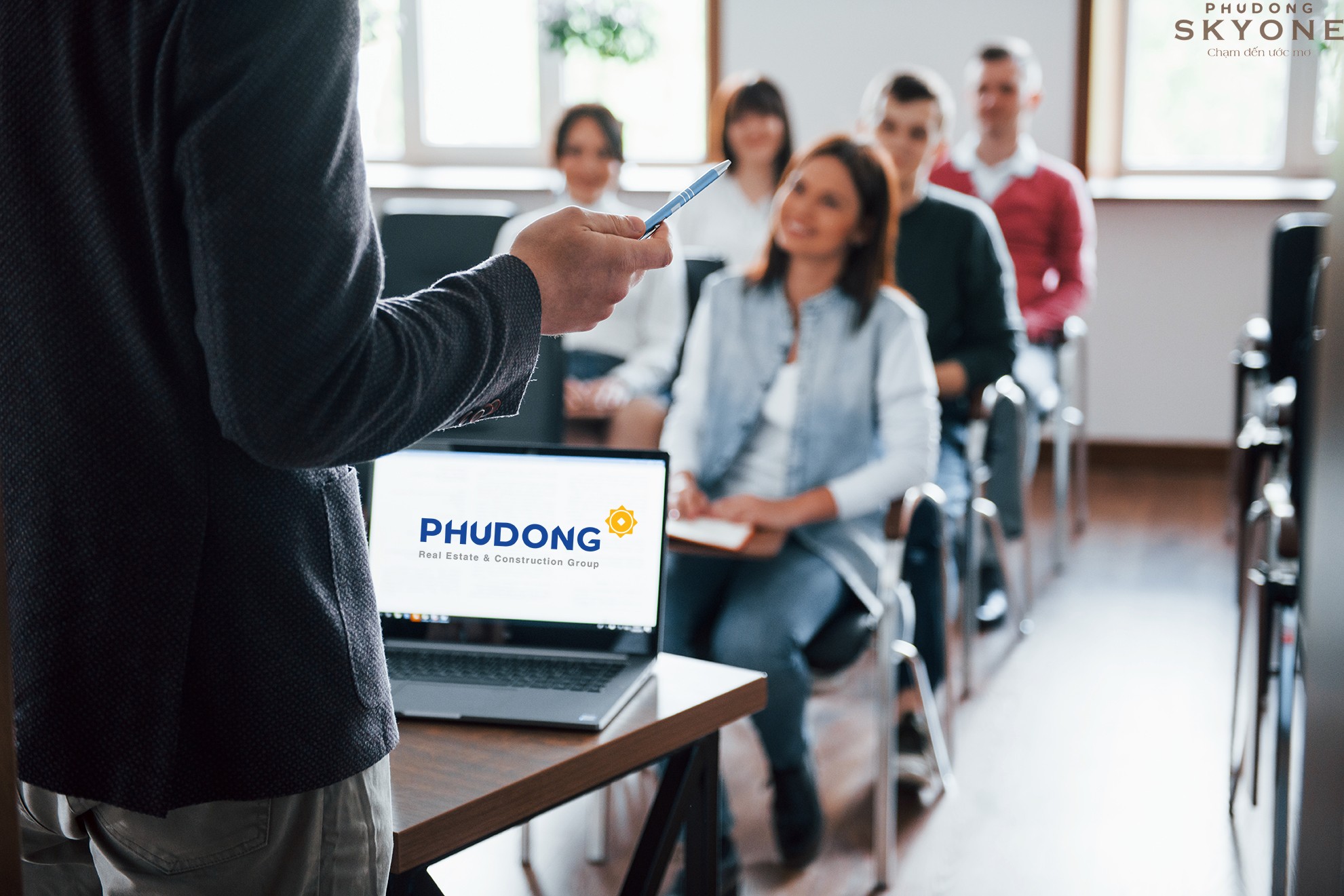 Đào tạo phát triển cùng Phú Đông Group