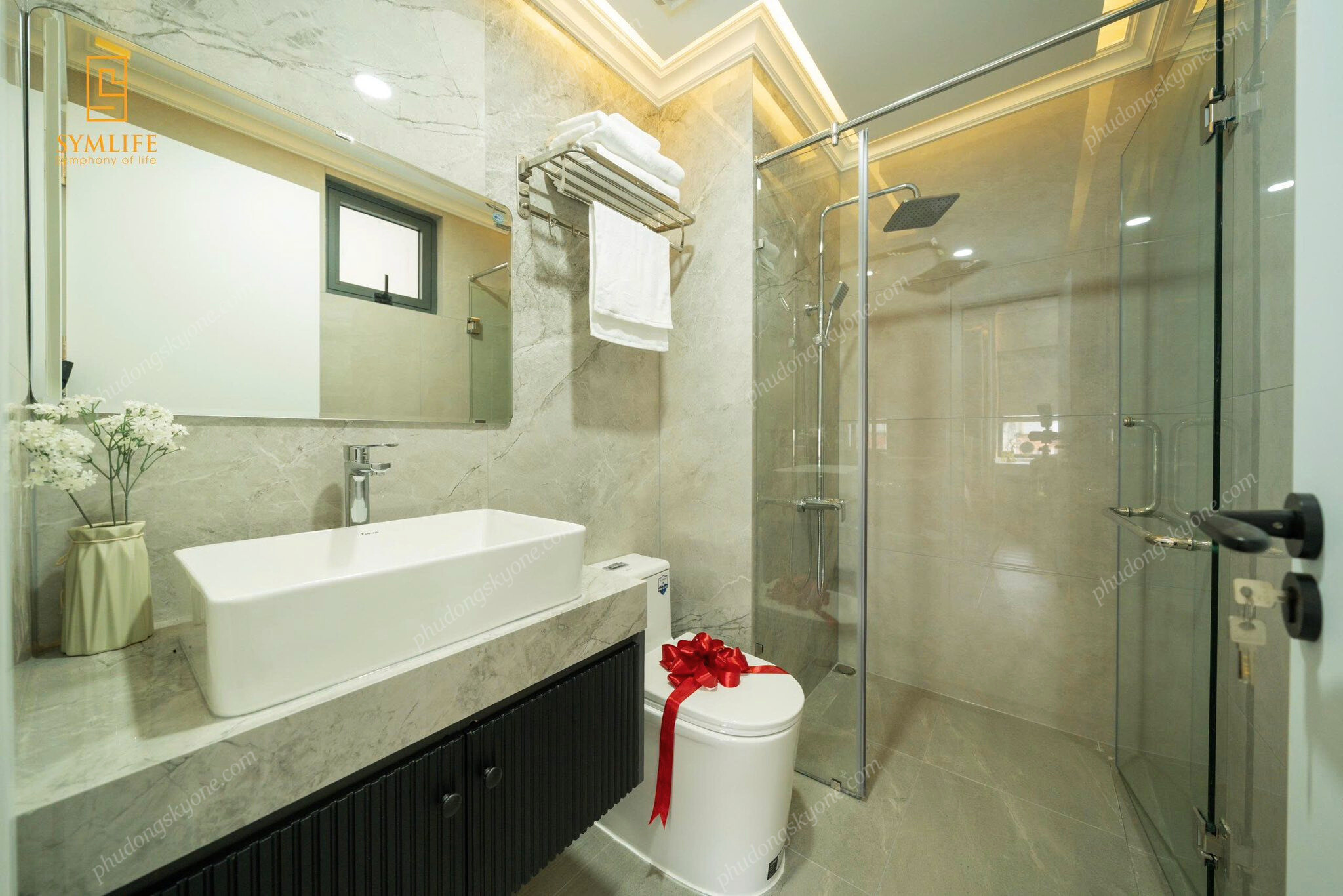 Căn hộ mẫu Symlife 03PN - WC